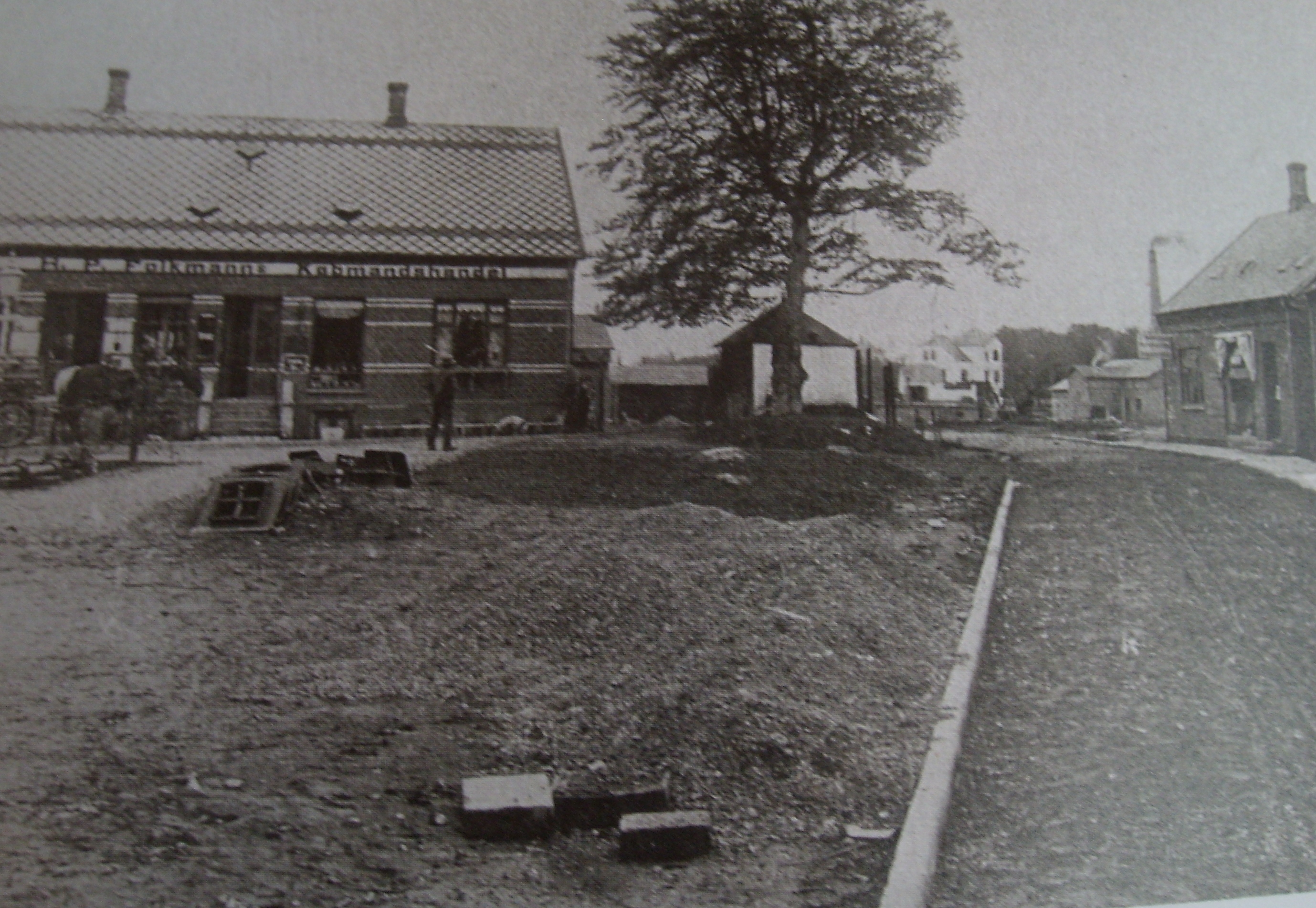 Gylling Folkmanns købmandsgård, Nyvej ca. 1908